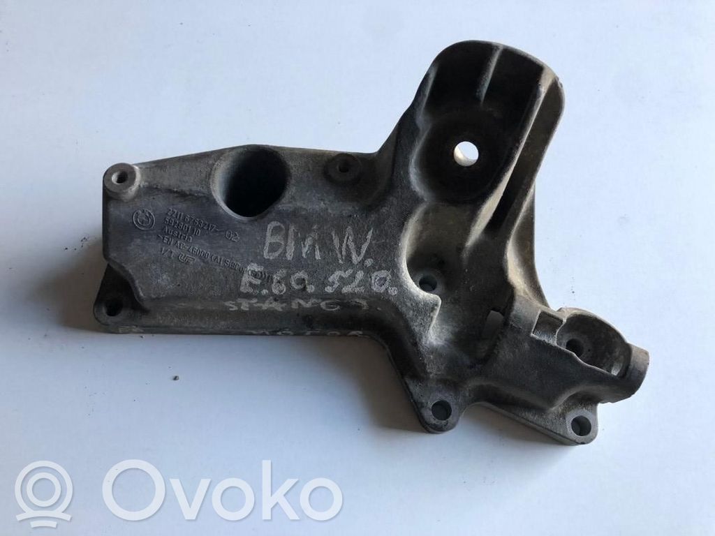 BMW 5 E60 E61 Engine mounting bracket 