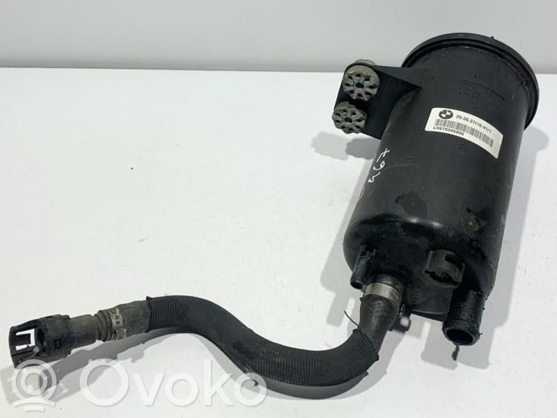 Fuel tank   6763458