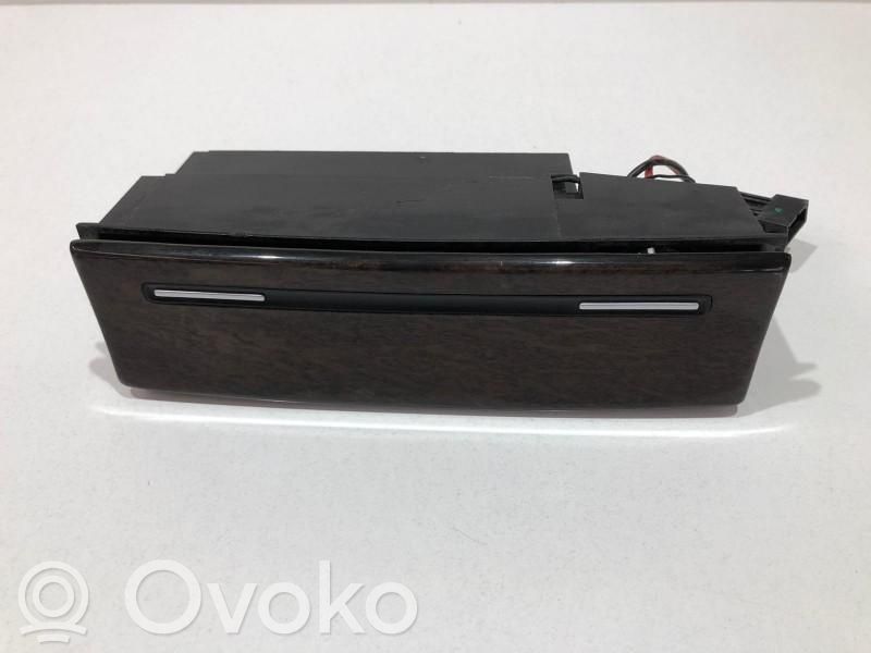 Cenicero del coche   4E0857951C,4E0857951C