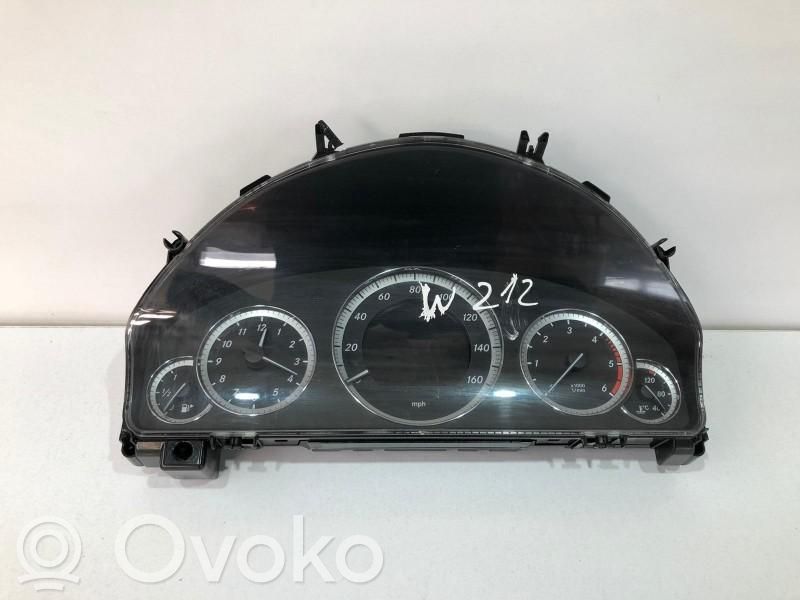 Licznik / Prędkościomierz   A2129005203