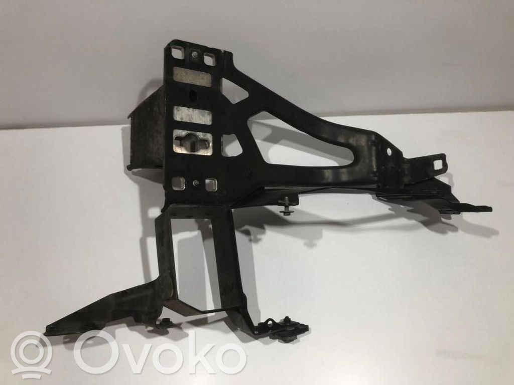 Headlight/headlamp mounting bracket   7033731,7033731