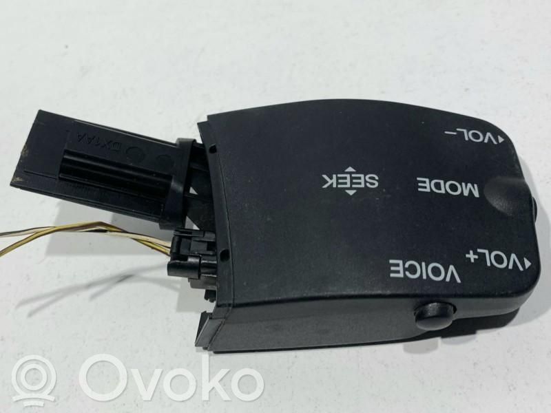 Ford Kuga I Ohjauspyörä 