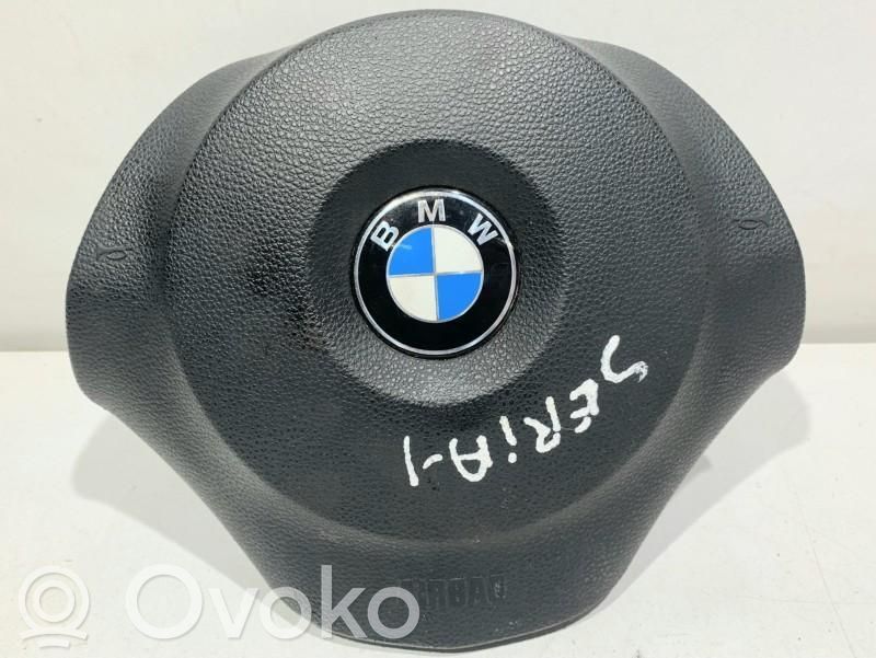 Steering wheel airbag   6779828