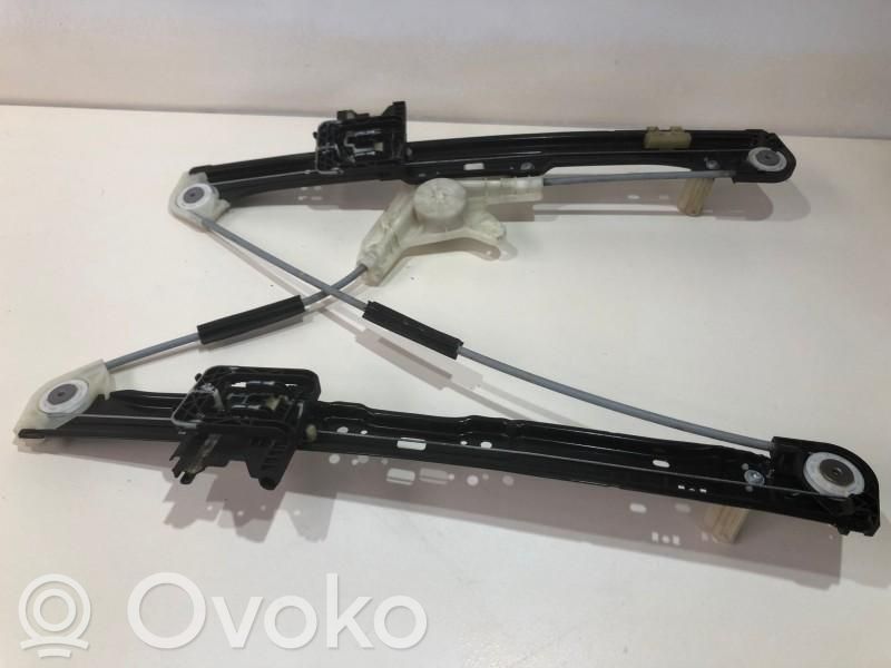 Jaguar E-Pace Rear window lifting mechanism without motor 