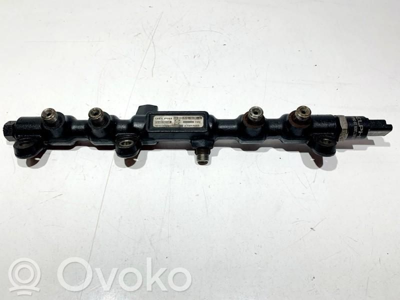 Ford Mondeo Mk III Polttoainepääputki 