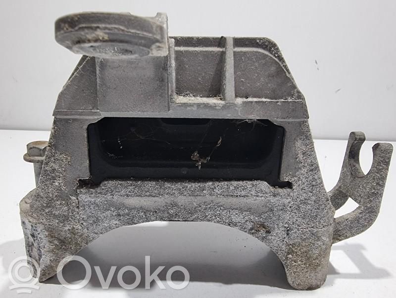 Opel Astra J Engine mount bracket 