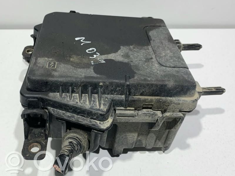 Fuse module   284B65817R