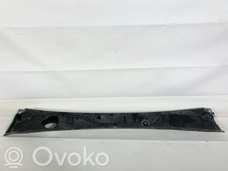 Etusäleikkö   668119050R,668119050R