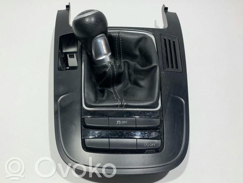 Consola central   8K0863244,8K0864261F