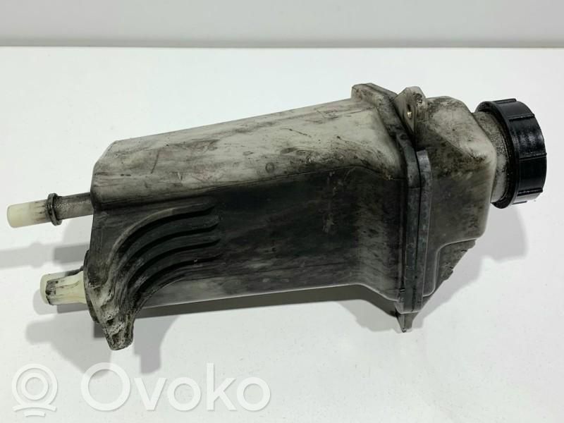 Peugeot Boxer Ohjaustehostimen nestesäiliö 