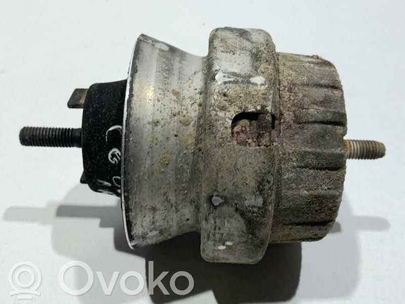Audi A6 S6 C6 4F Engine mount bracket 
