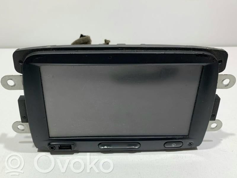 Dacia Sandero II Stacja multimedialna GPS / CD / DVD 