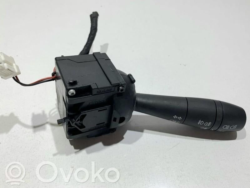 Renault Clio IV Indicator stalk 