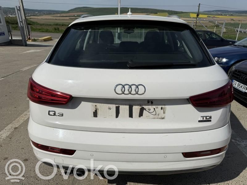 Audi Q3 8U Puerta del maletero/compartimento de carga 