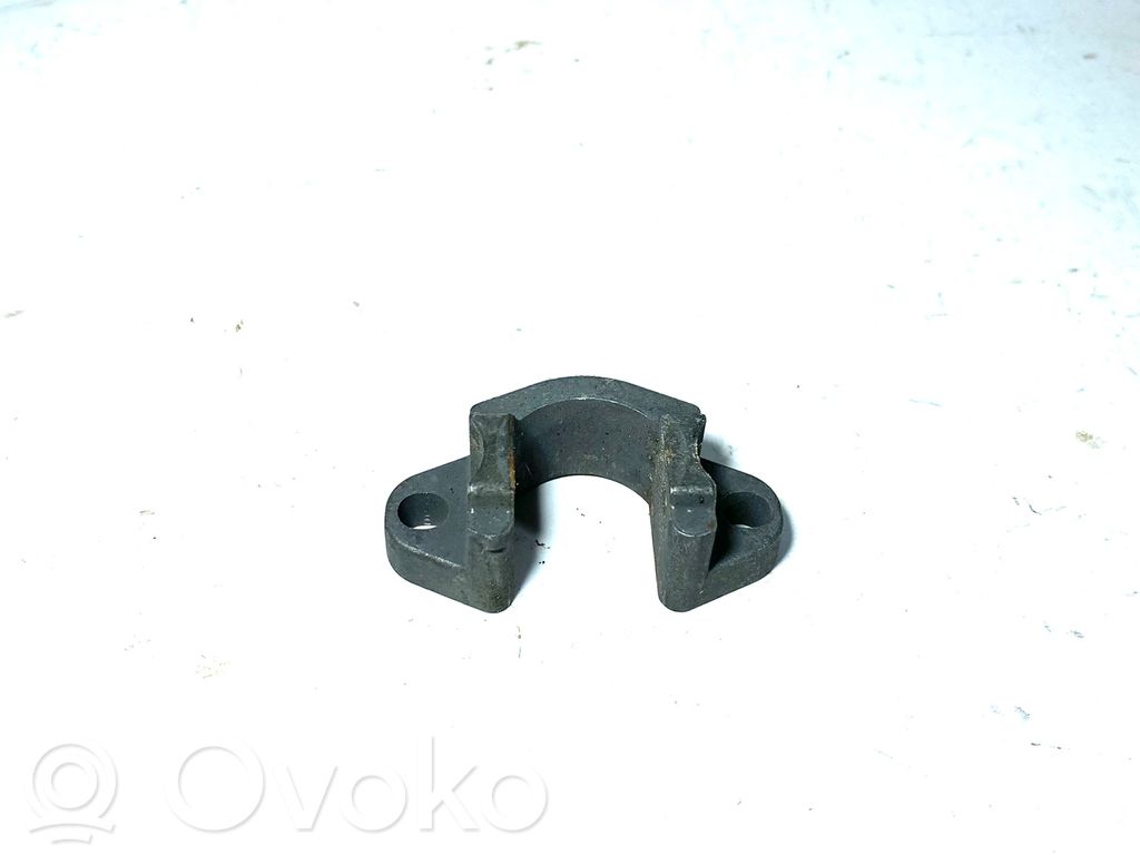 Abrazadera del inyector de combustible   13537787215,13537785133