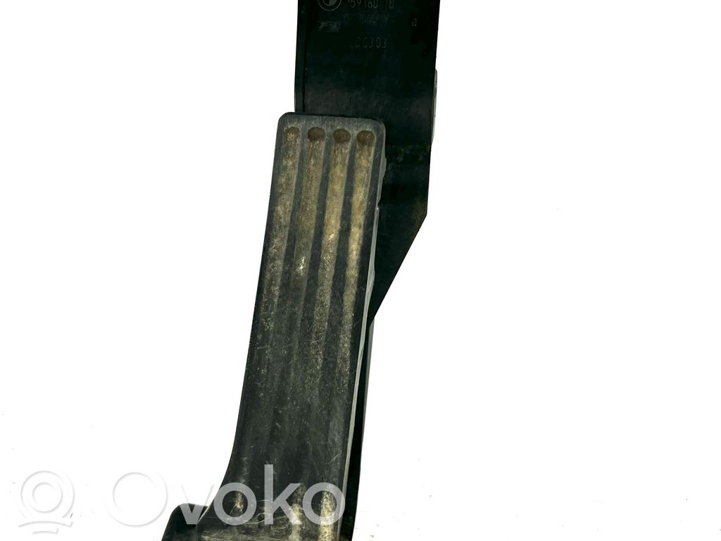 BMW 5 E39 Kaasupolkimen asentoanturi 