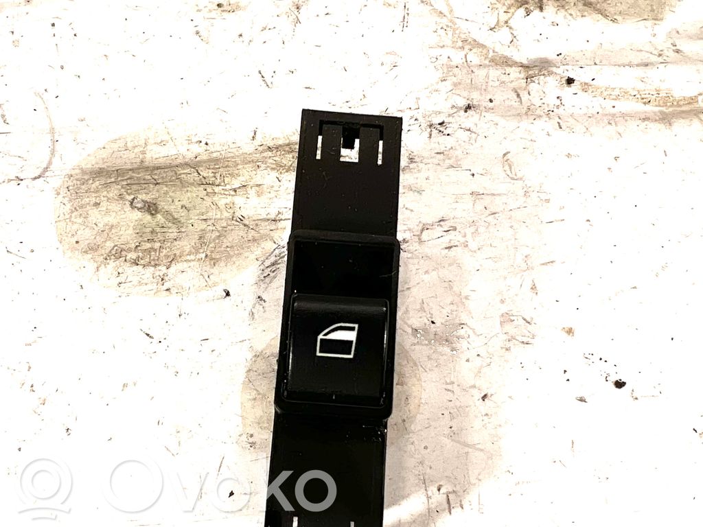 Electric window control switch   6902176