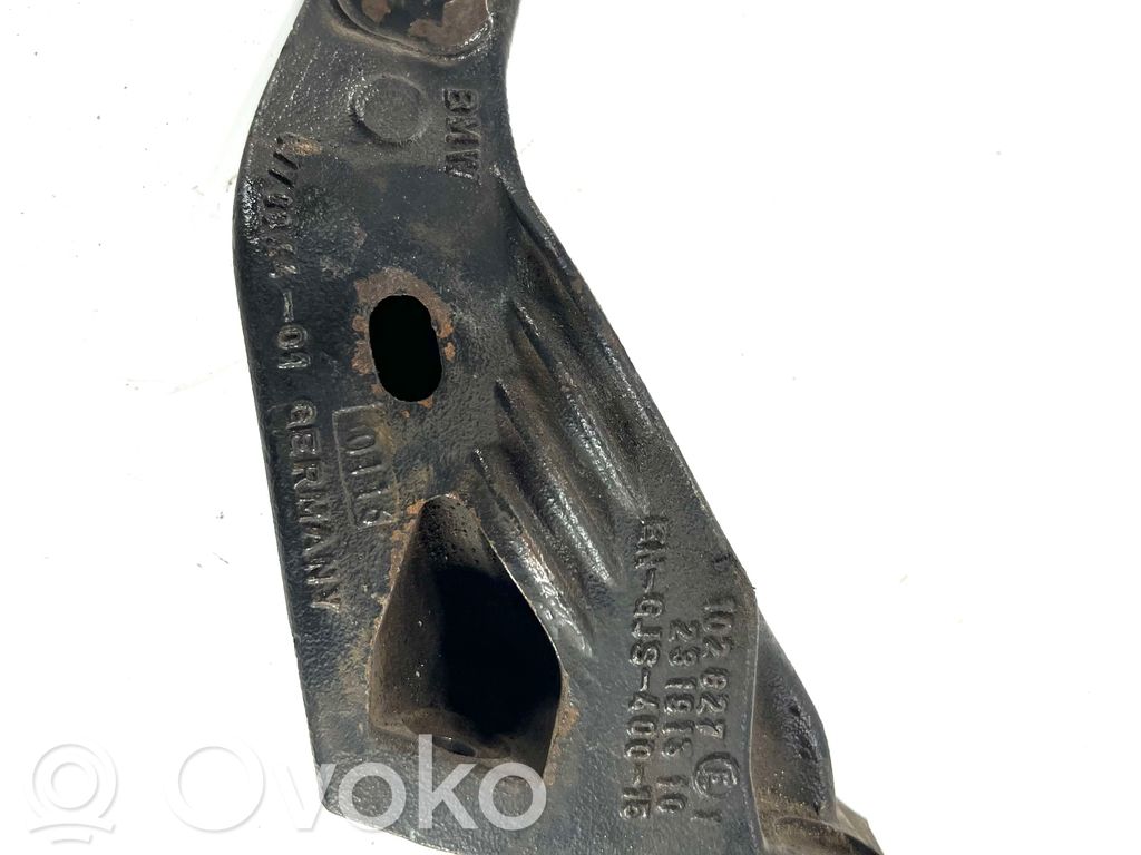 Engine mounting bracket   6770044