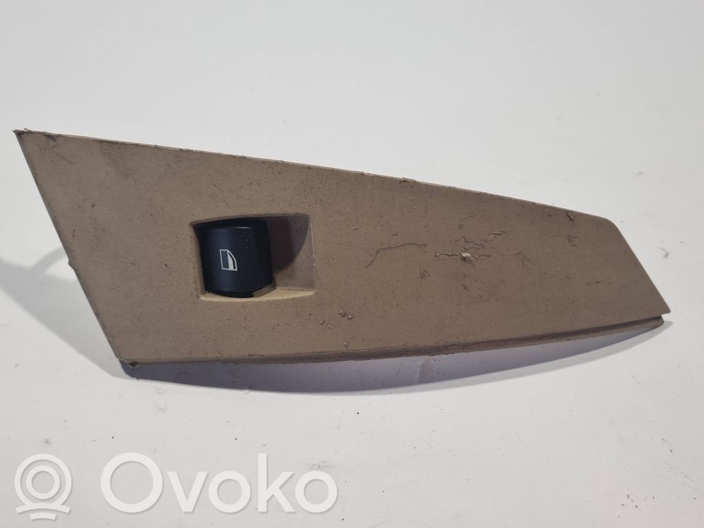 Electric window control switch   15979804,6922244,L868691