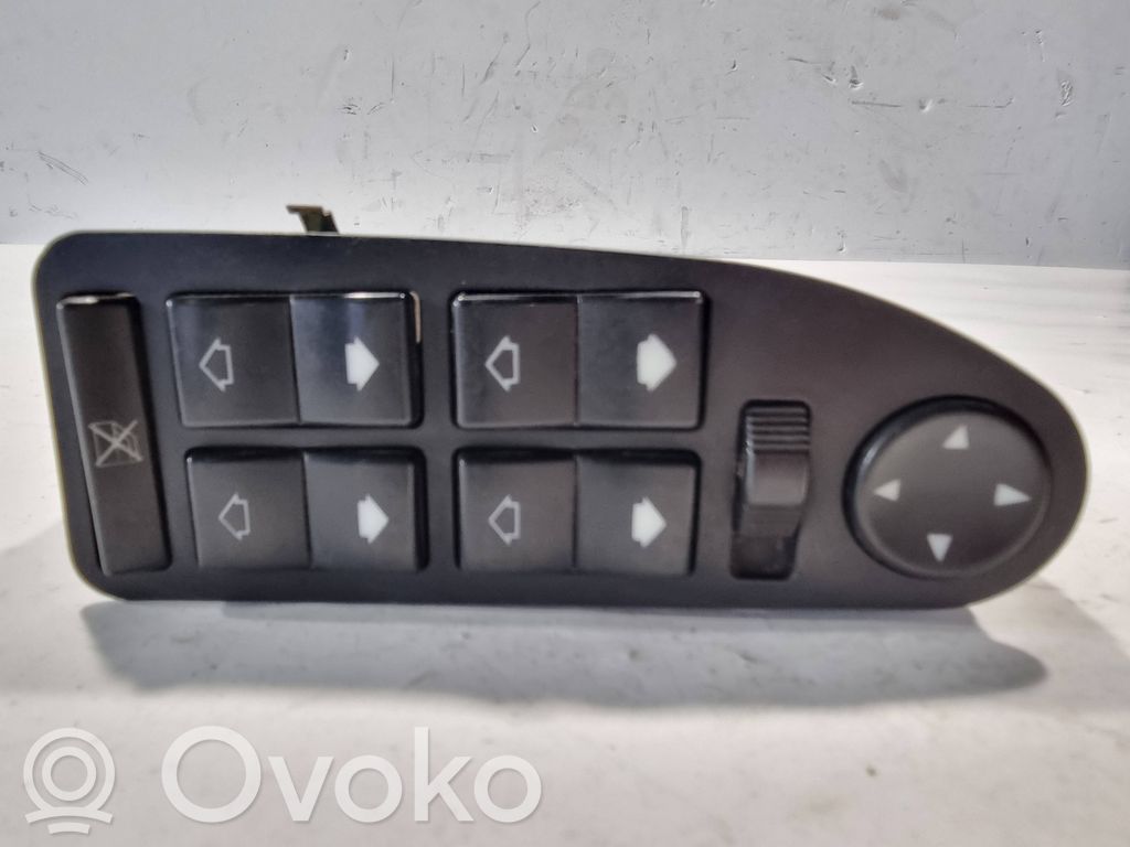 BMW 7 E38 Quarter vent window switch 