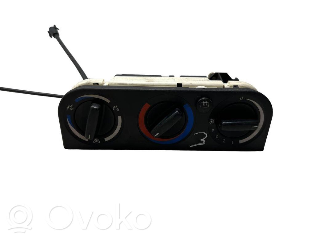 BMW 3 E36 Climate control unit 