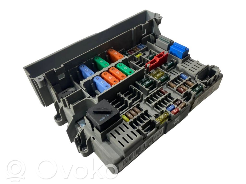 BMW 3 E90 E91 Fuse module 