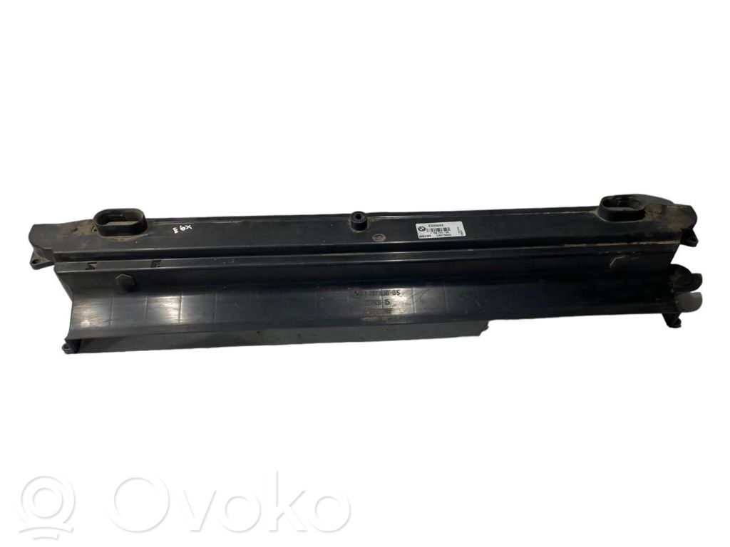 BMW 5 E60 E61 Viršutinė dalis radiatorių panelės (televizoriaus) 