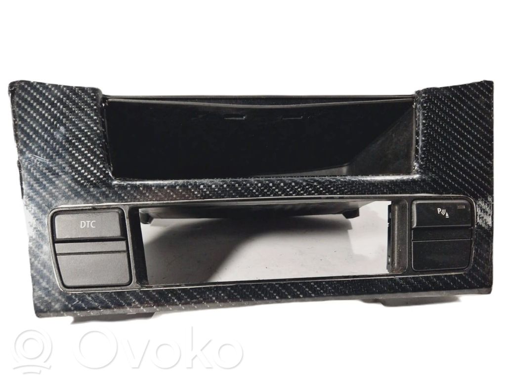BMW 5 E60 E61 Daiktadėžė centrinės konsolės 