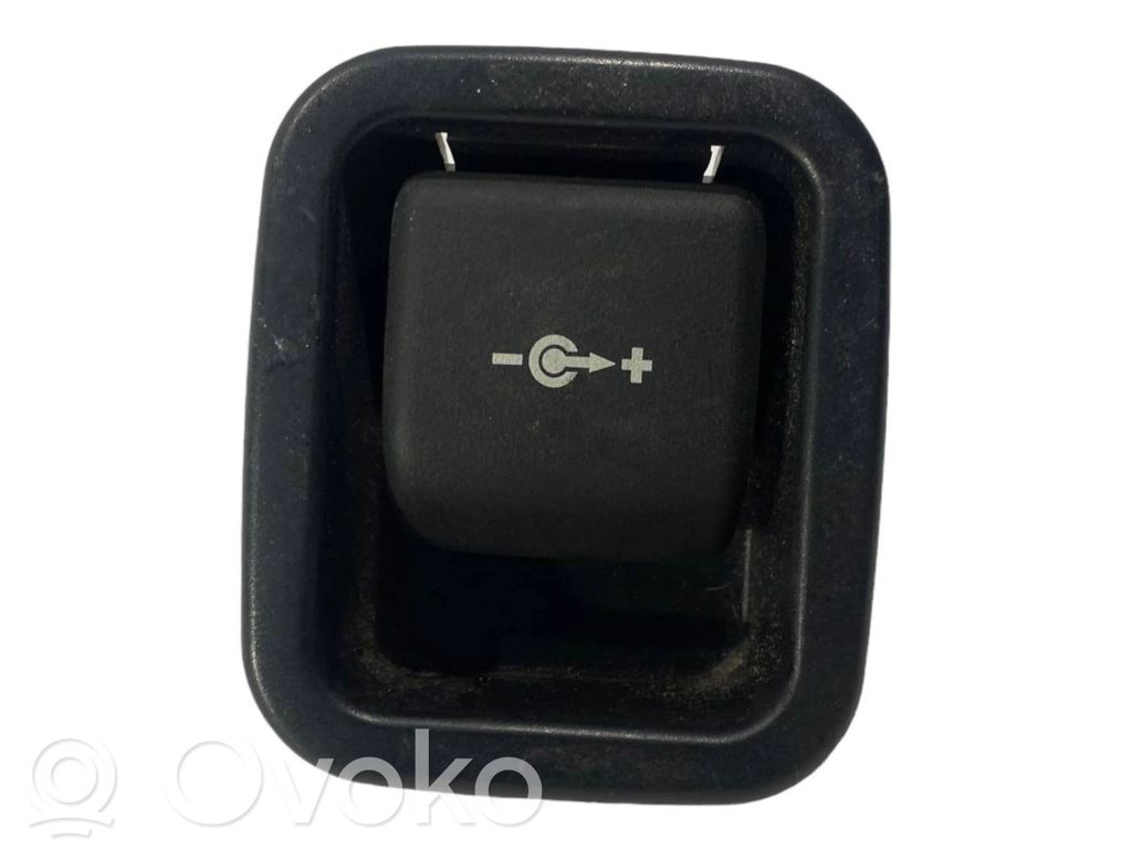 BMW X5 E70 Enchufe de 12V (trasero) 