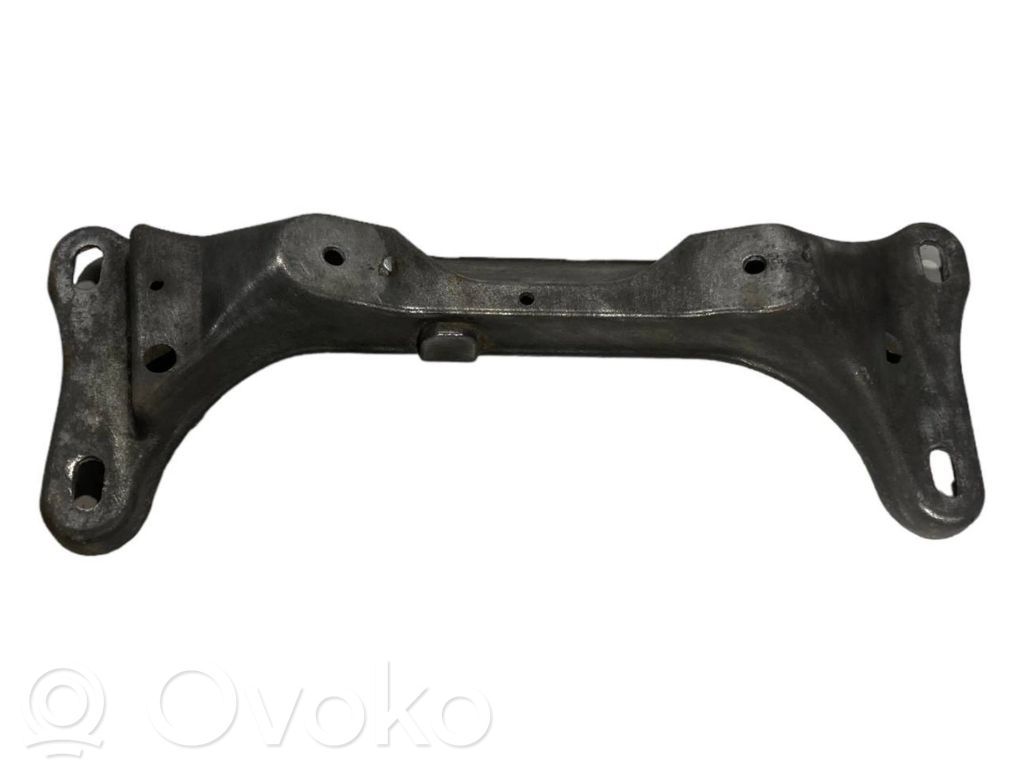 Gearbox mounting bracket   6757103