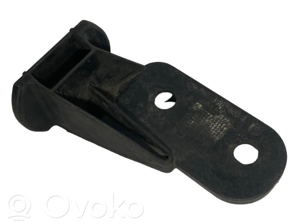 Etupuskurin kannake   8122578