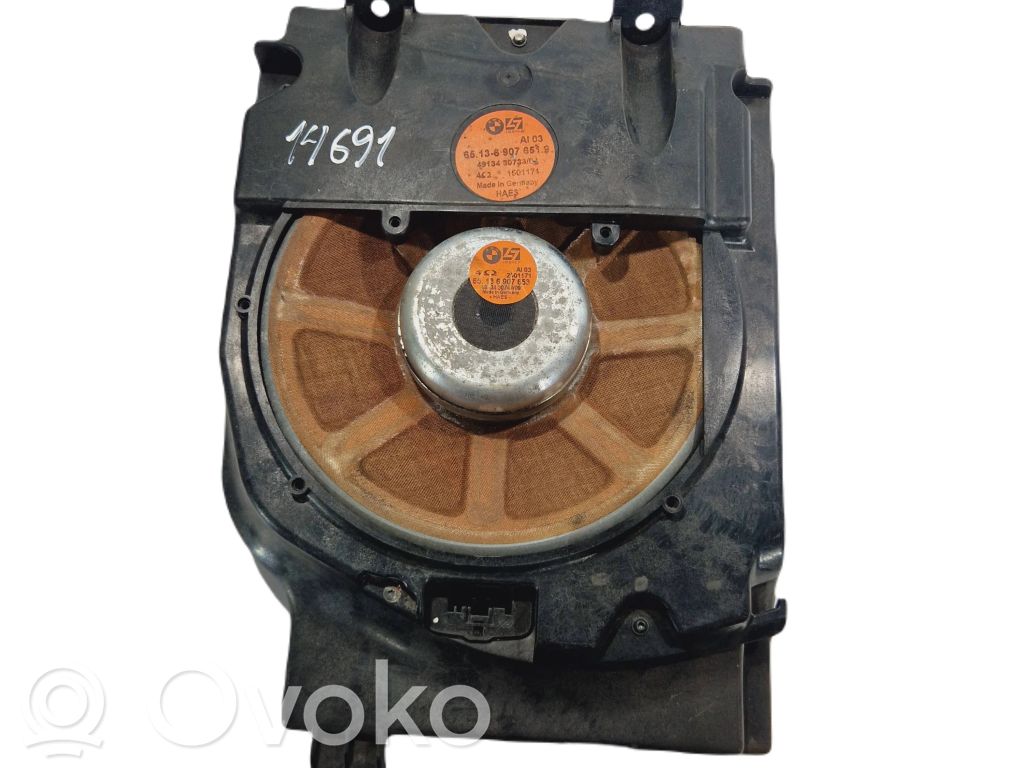 BMW 7 E65 E66 Subwoofer 