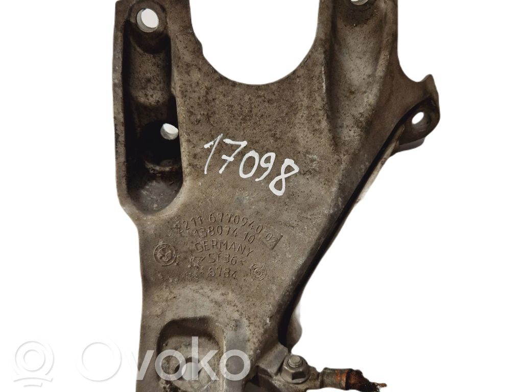 BMW 5 E60 E61 Engine mounting bracket 