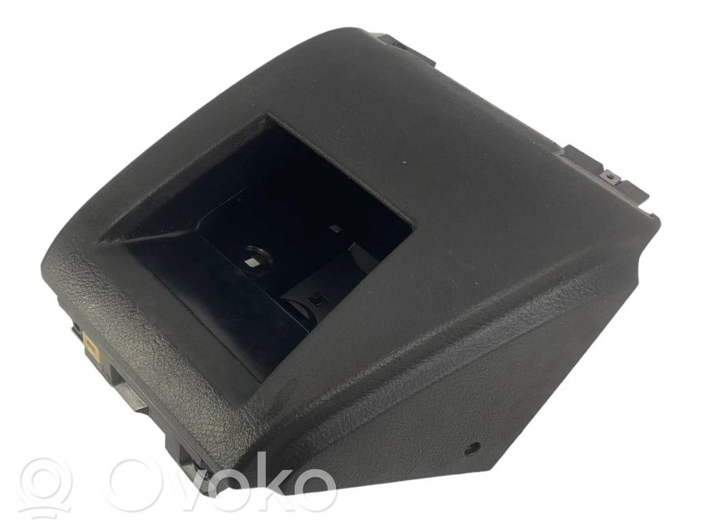 Front trunk storage compartment   8268525,51458268525,8268459