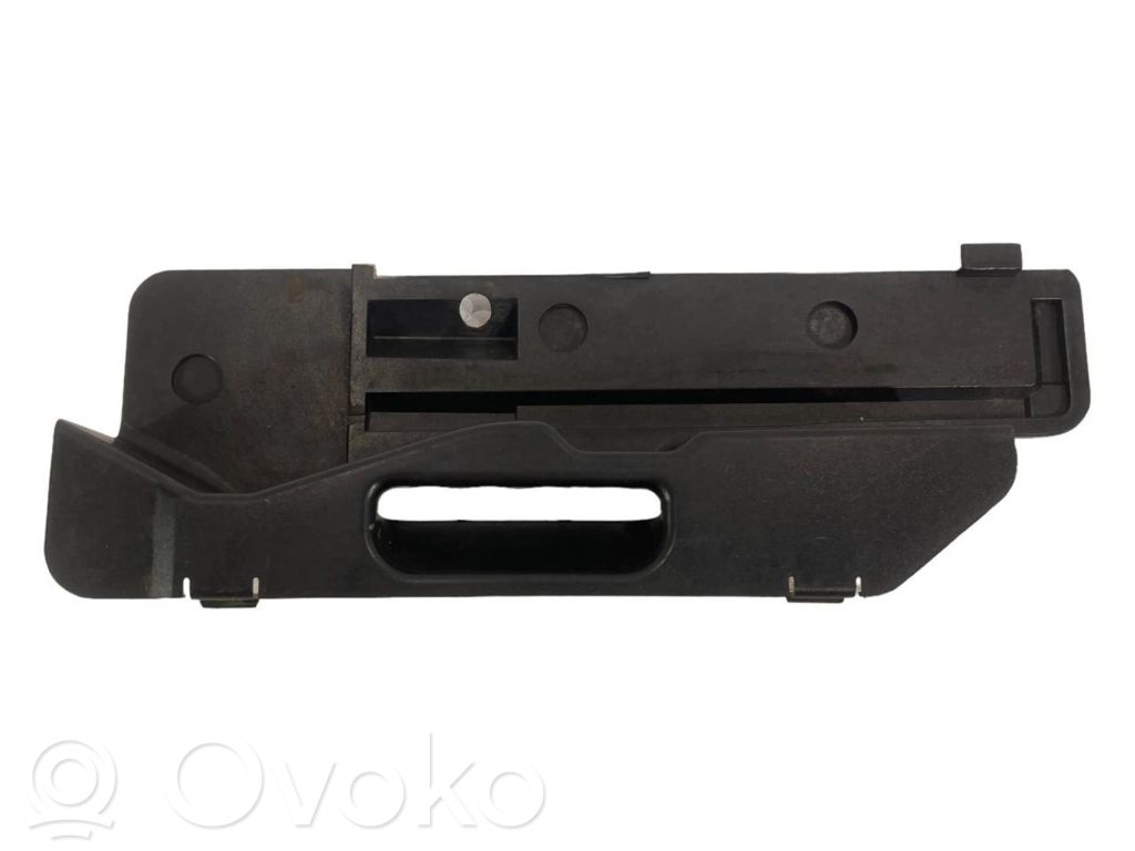 BMW 7 E65 E66 Spare wheel section trim 