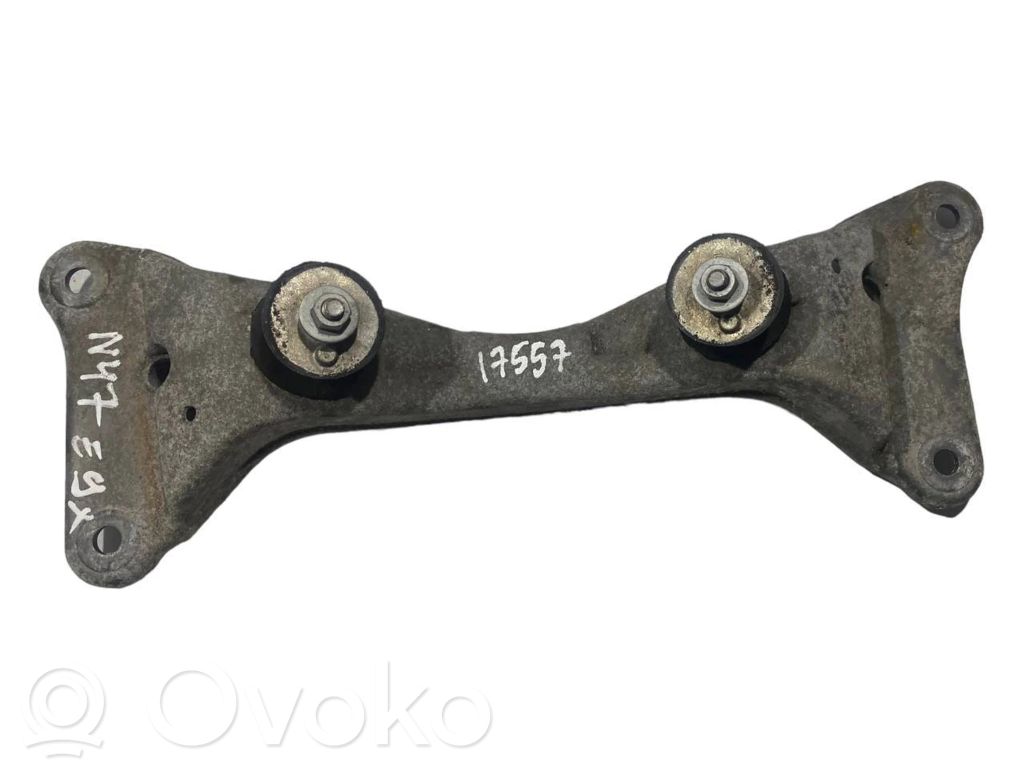 BMW 3 E90 E91 Gearbox mounting bracket 