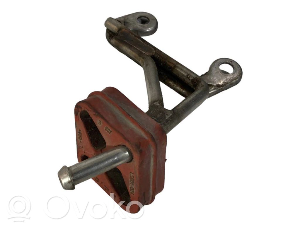 BMW 3 E90 E91 Muffler mount bracket/holder 