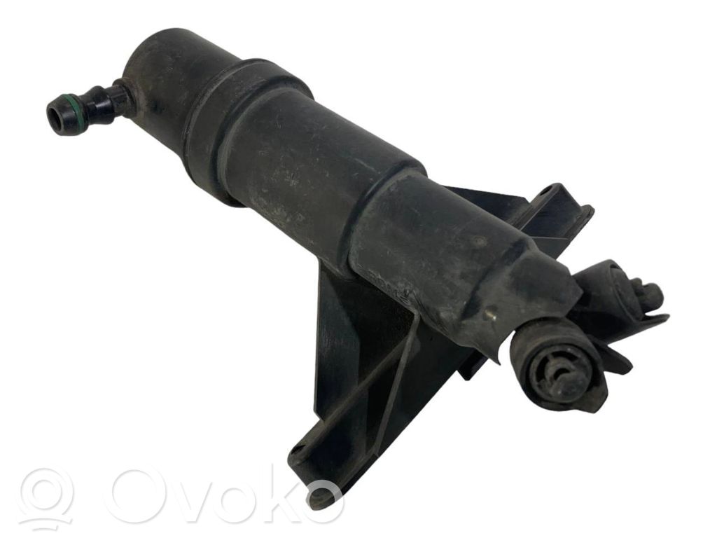 Headlight washer spray nozzle