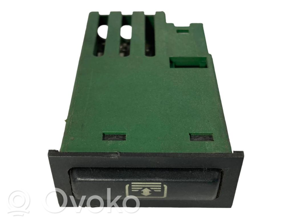BMW 5 E39 Windscreen/window heater switch 