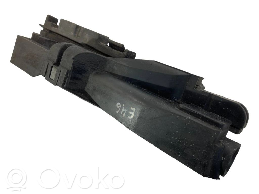 Radiator mount bracket   1436246,1436247