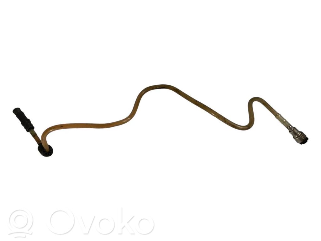 BMW 3 E46 Fuel line pipe 