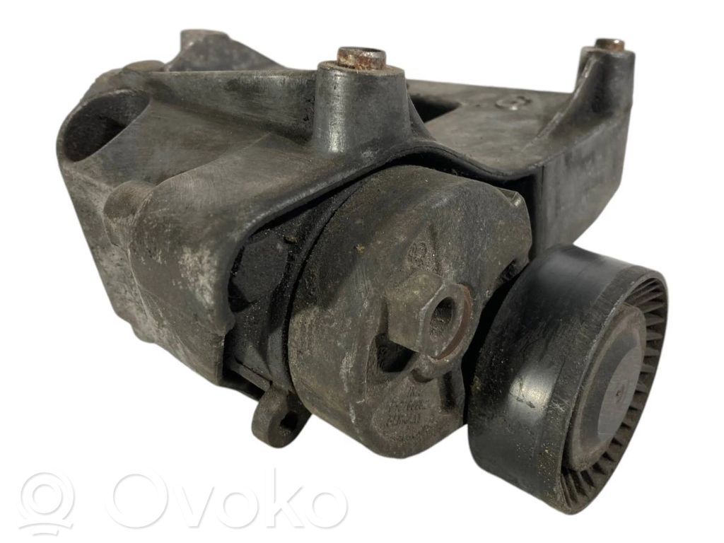 Soporte del alternador