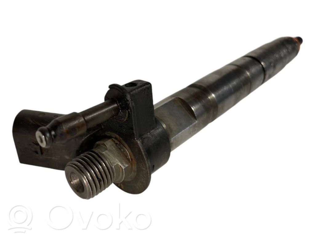 Injecteur de carburant   7797877
