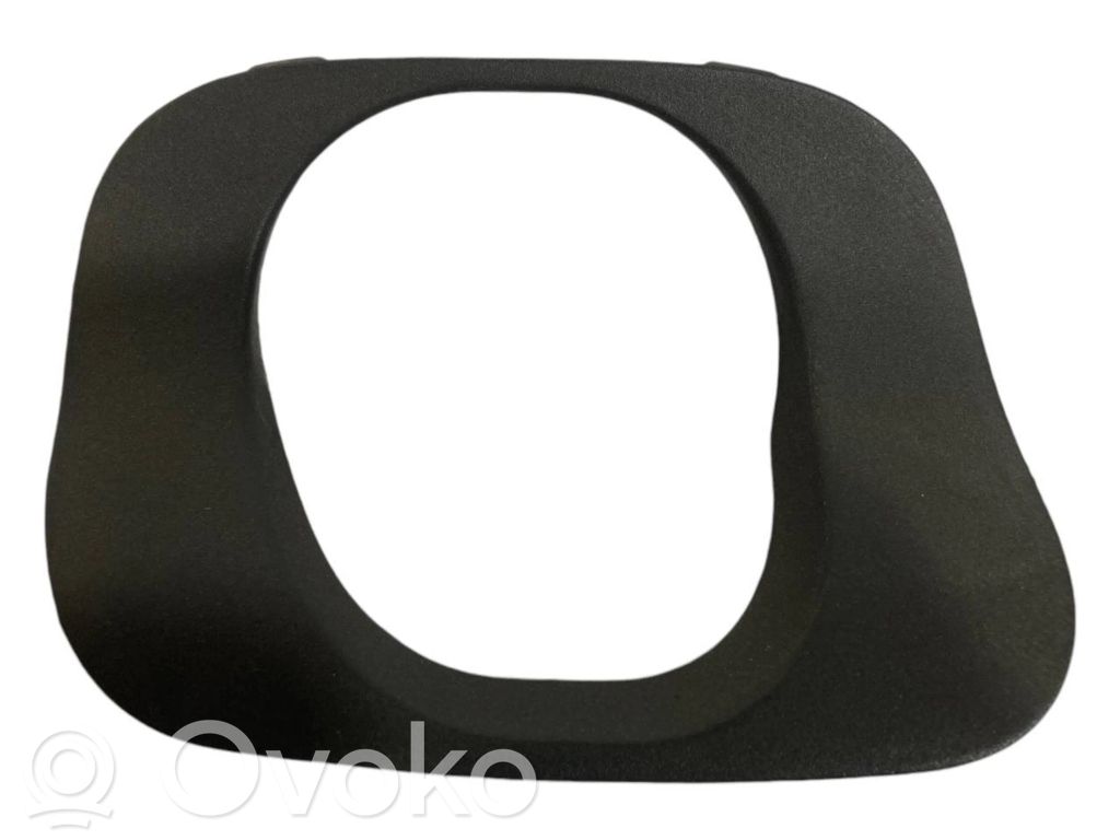 Exhaust surround trim   7002956