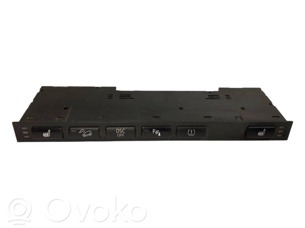 Seat heating switch   3415619,61313415619