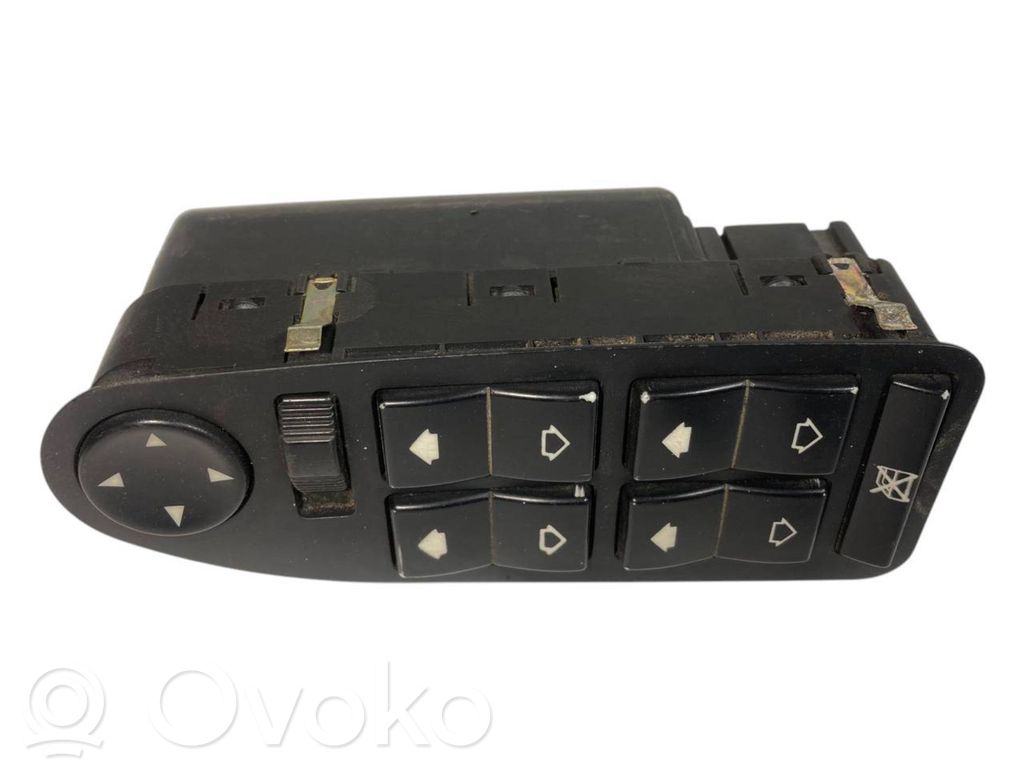 Electric window control switch   8368987,61318368987