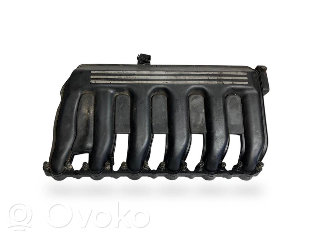 BMW 5 E39 Intake manifold 