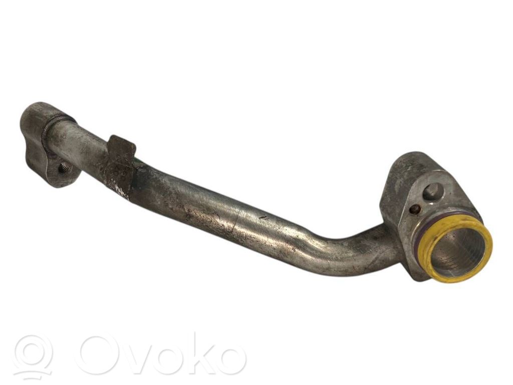 Ilmastointilaitteen putki (A/C)   6918939