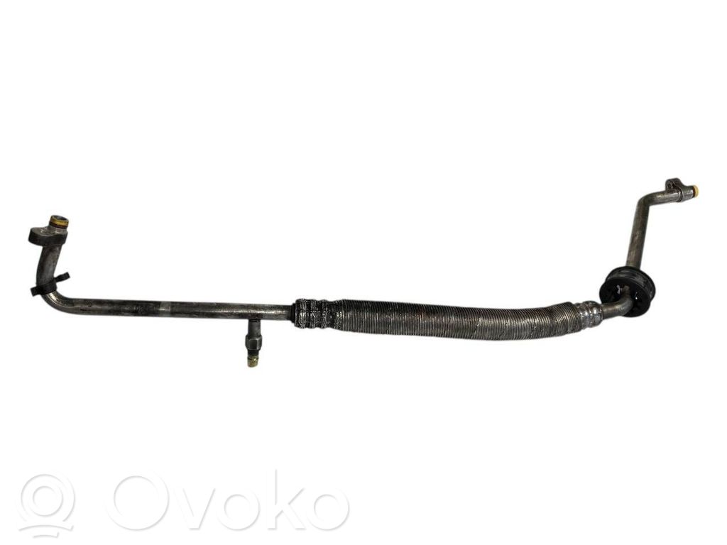 Ilmastointilaitteen putki (A/C)   6917865
