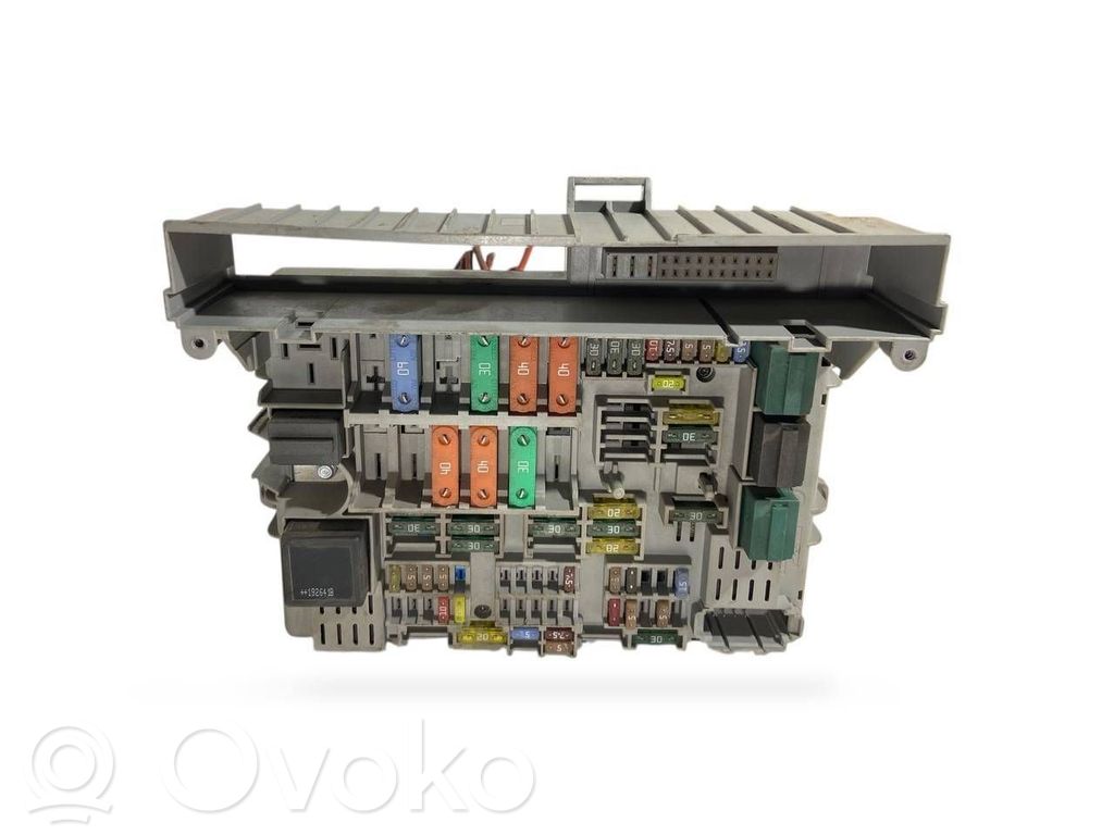 BMW 3 E92 E93 Fuse module 